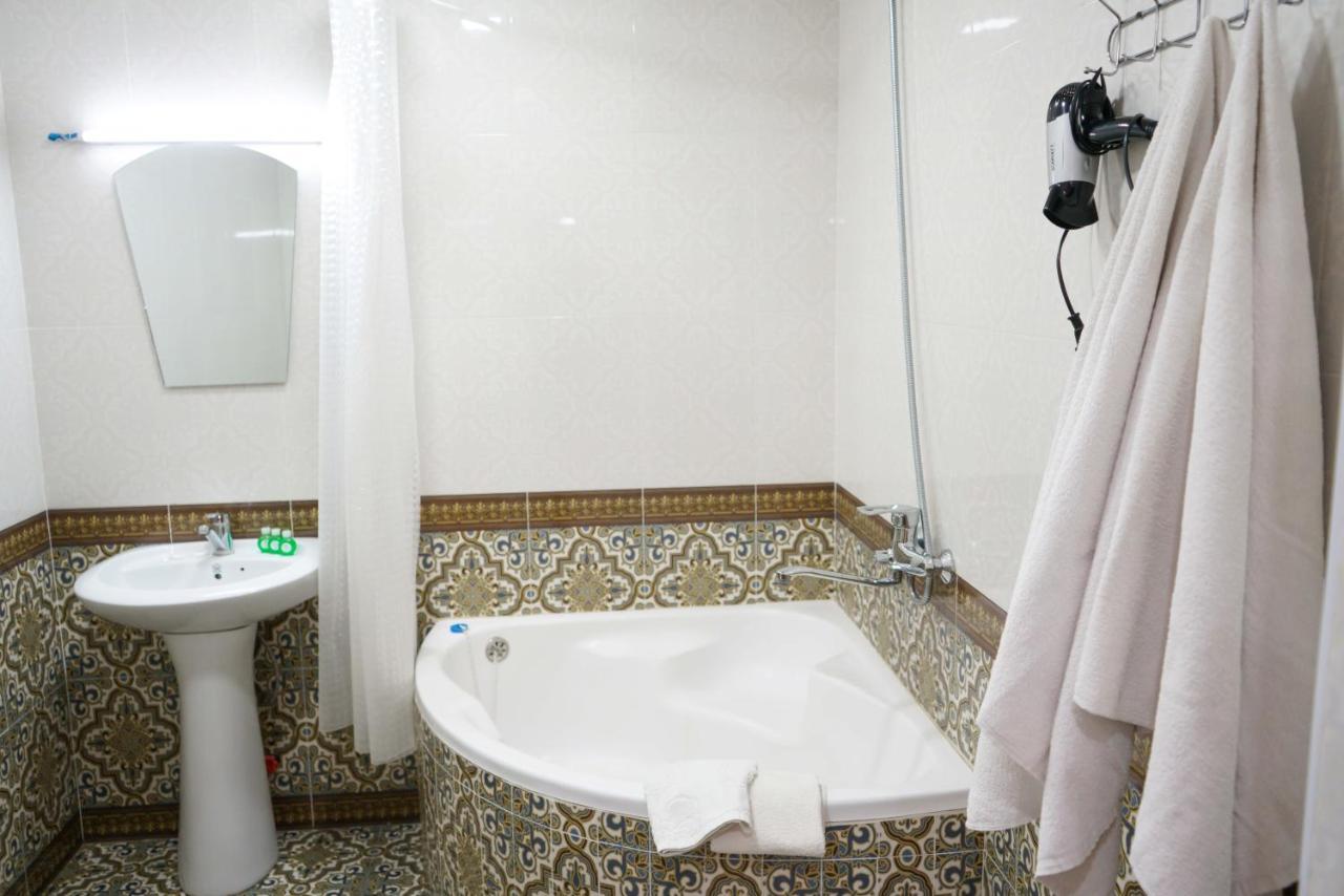 Little Bukhara Hotel Bagian luar foto