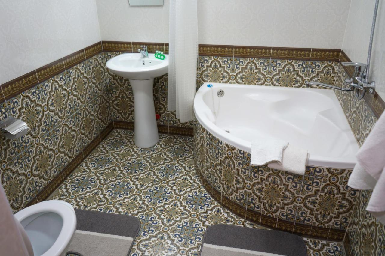 Little Bukhara Hotel Bagian luar foto